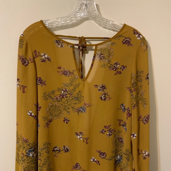 Size Small Long Sleeve Lightweight Top by JOLT - Picture 6 of 16